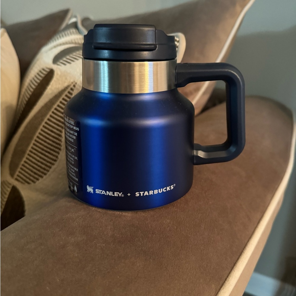 COPY - STANLEY X STARBUCKS ROYAL BLUE 20oz DESKTOP MUG